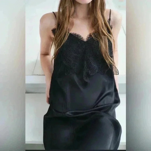 🔥🔥Zara satin effect lace dress - Picture 2 of 13